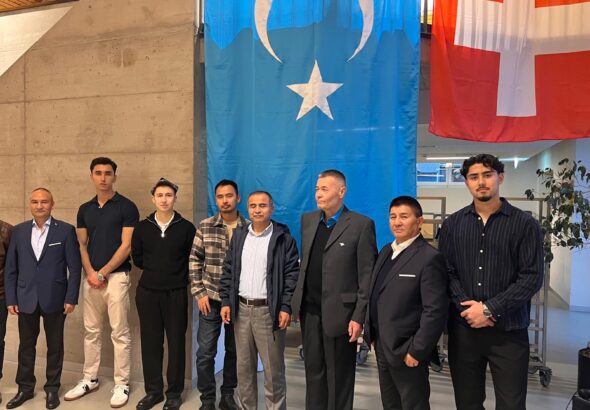 shiwitsariye uyghurliri sherqiy t&uuml;rkistan jumhuriyet k&uuml;nini xatiriligen